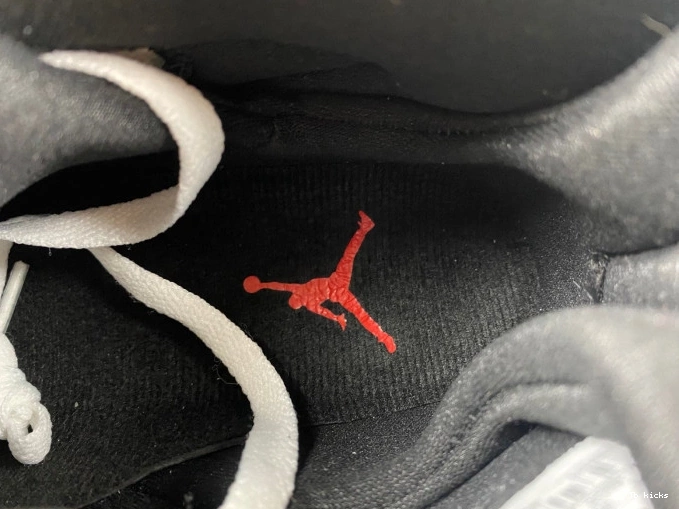 Cheap TBK Air Bugs 8 Bunny (2013) Retro 305381-103 Jordan 0818